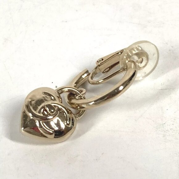 CHANEL 22B CC CC Mark Heart Accessories Earrings Metal Gold Unused - Picture 8 of 13